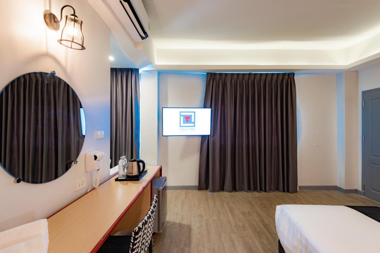Luck Thai Hotel Τσιάνγκ Μάι Εξωτερικό φωτογραφία