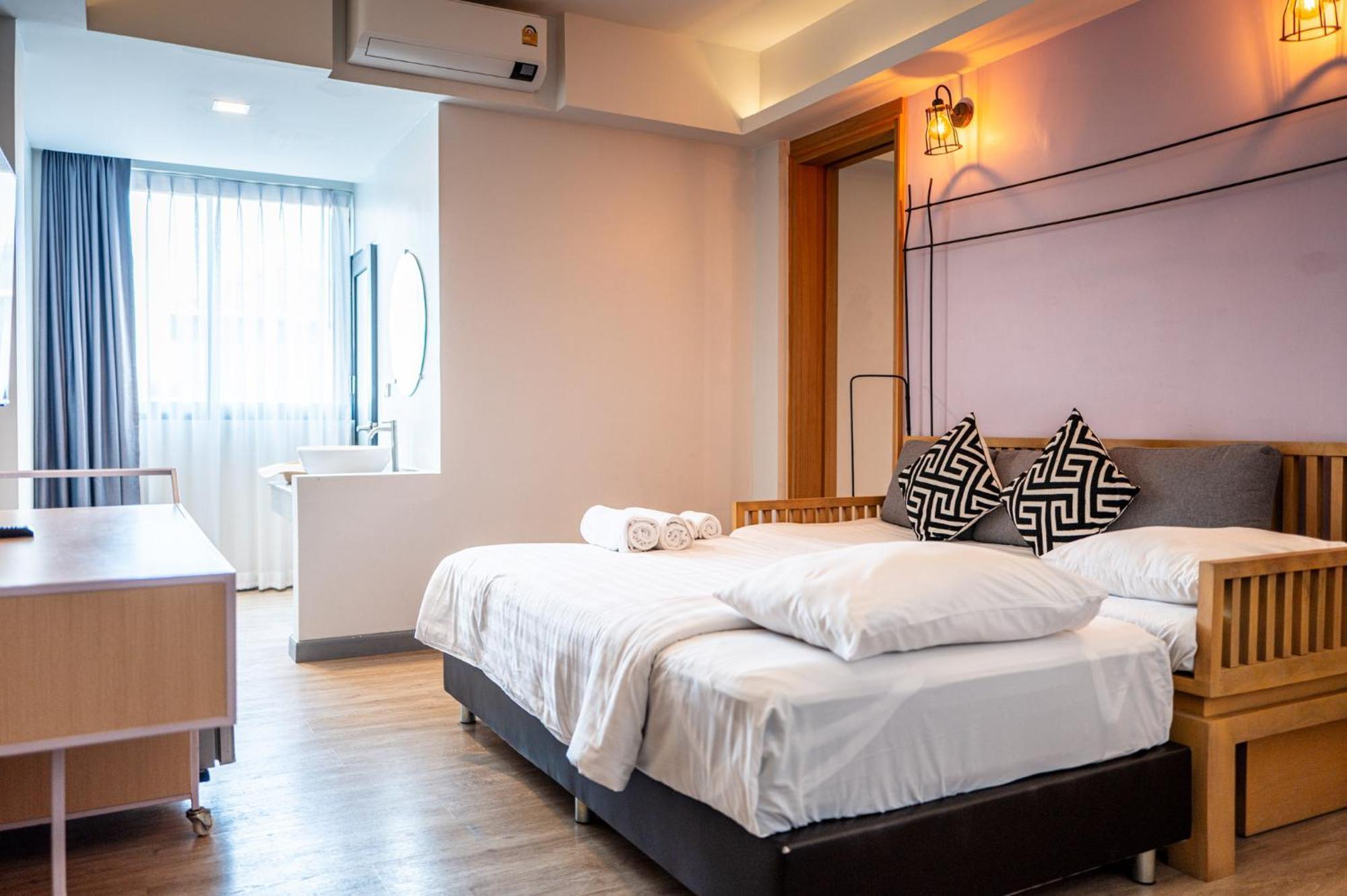 Luck Thai Hotel Τσιάνγκ Μάι Εξωτερικό φωτογραφία